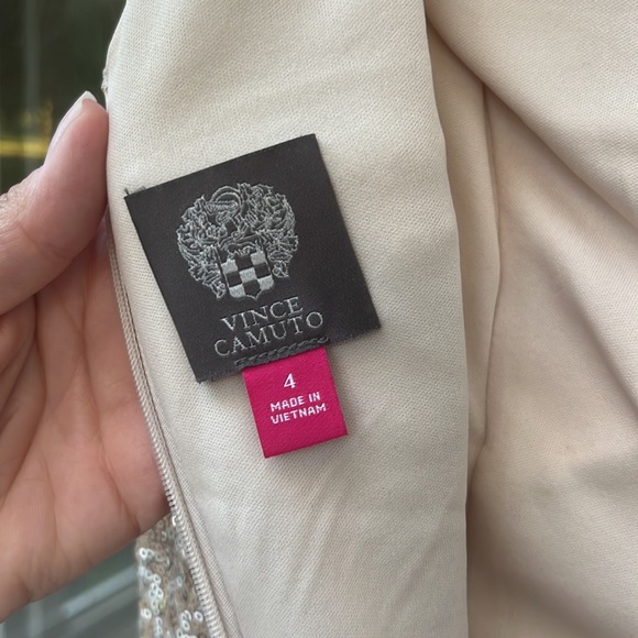 Gorgeous Dress - Picture 7 of 9